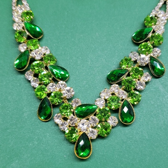 Jewelry Emerald Green Necklace Set Poshmark